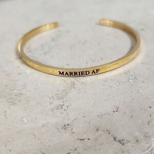 💕Married AF gold tone bracelet